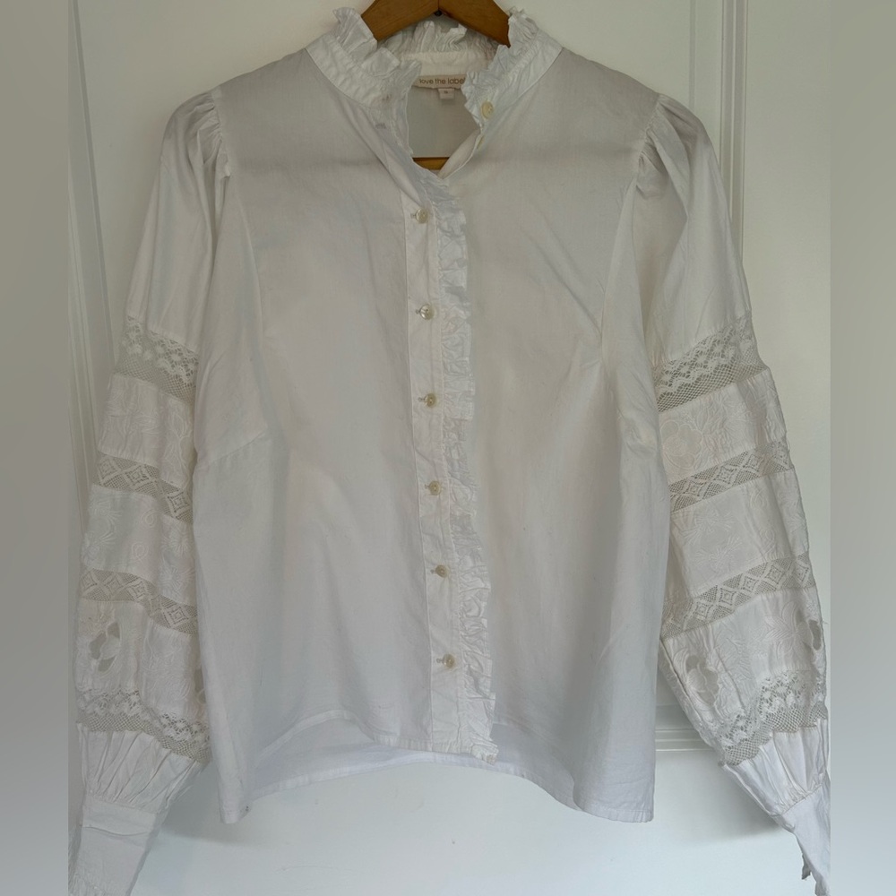 Anthropologie Love The Label Puff-Sleeved Lace Buttondown - Picture 4 of 15